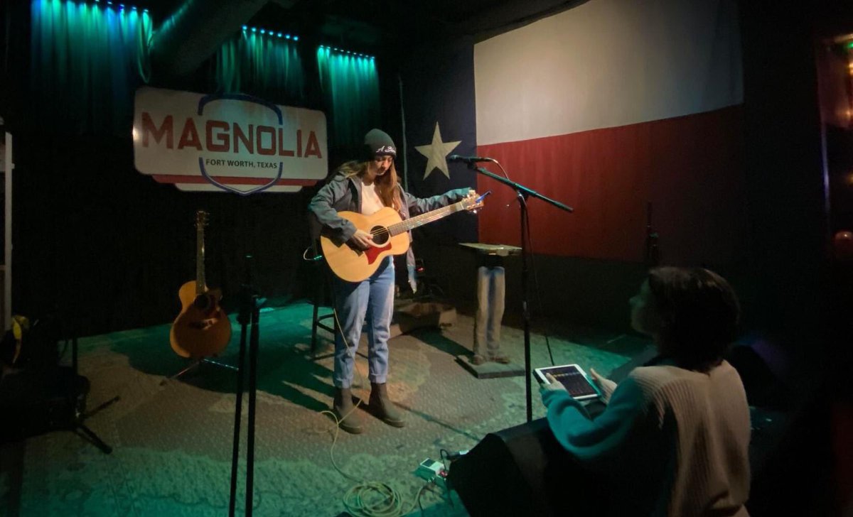 autumnraglandd's tweet photo. Upcoming shows: 
1.22 - Salina, KS 
1.28 - Lubbock, TX 
1.29 - Ardmore, OK 
1.30 - Arlington, TX 
2.4 - Flint, TX 
2.5 - Rockwall, TX
2.6 - Fort Worth, TX
2.10 - Wellington, KS 
2.12 - Tulsa, OK 
2.17 - Hays, KS  W/ @EliYoungBand https://t.co/BirATnorry