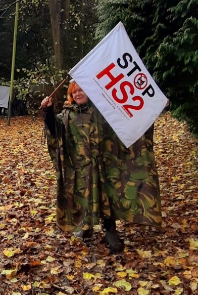 marbsmirror's tweet photo. #HS2CostingTheEarth #HS2TheGreatTrainRobbery #HS2TrackOfLies #StepUpToStopHS2
#StopHS2 @RishiSunak @hmtreasury https://t.co/YKc5Y946P7