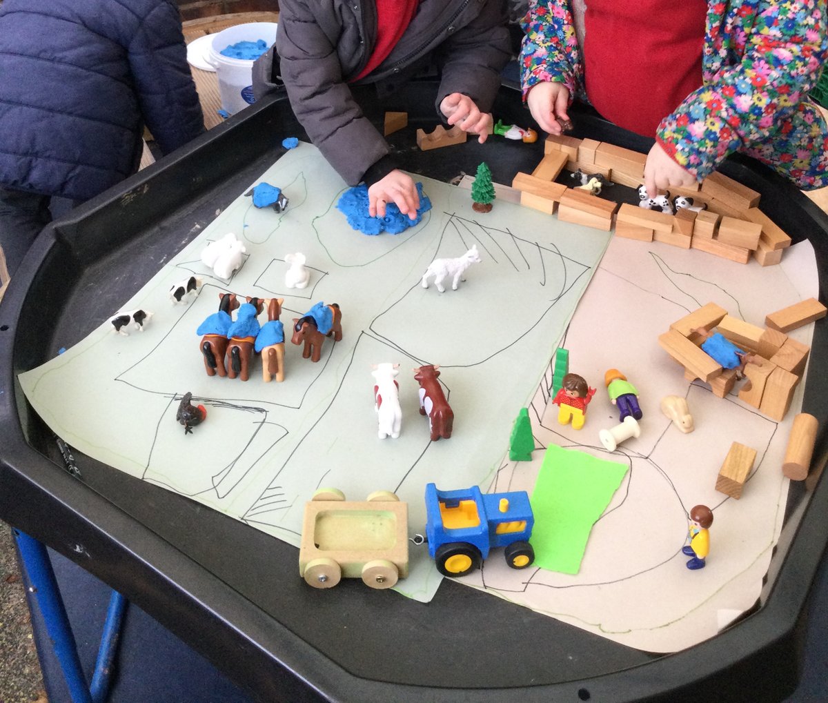 Dunton_school's tweet photo. Class 1 children set up the farm, sorting the animals to put in the pens and fields. They added extra detail such as making blankets with the play dough to keep some animals warm and a pond for the ducks. https://t.co/n5wqmHvNVQ