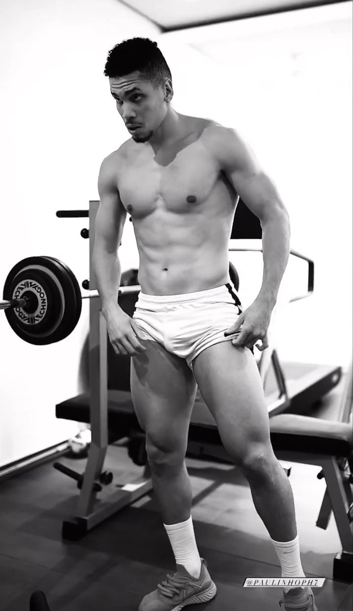 soccercats10's tweet photo. Paulinho gostoso demais pqp 🤤 sabe provocar bem https://t.co/QtUN9RtXRz
