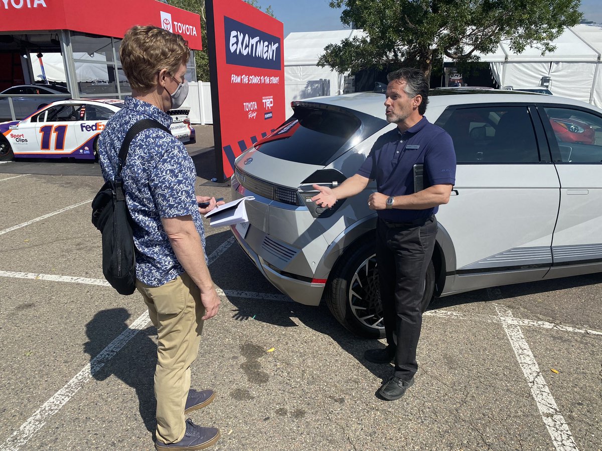 TimWJackson's tweet image. Scenes of #ionic5 at @DenverAutoShow with the famous @mboothdenver @ColoradoSun