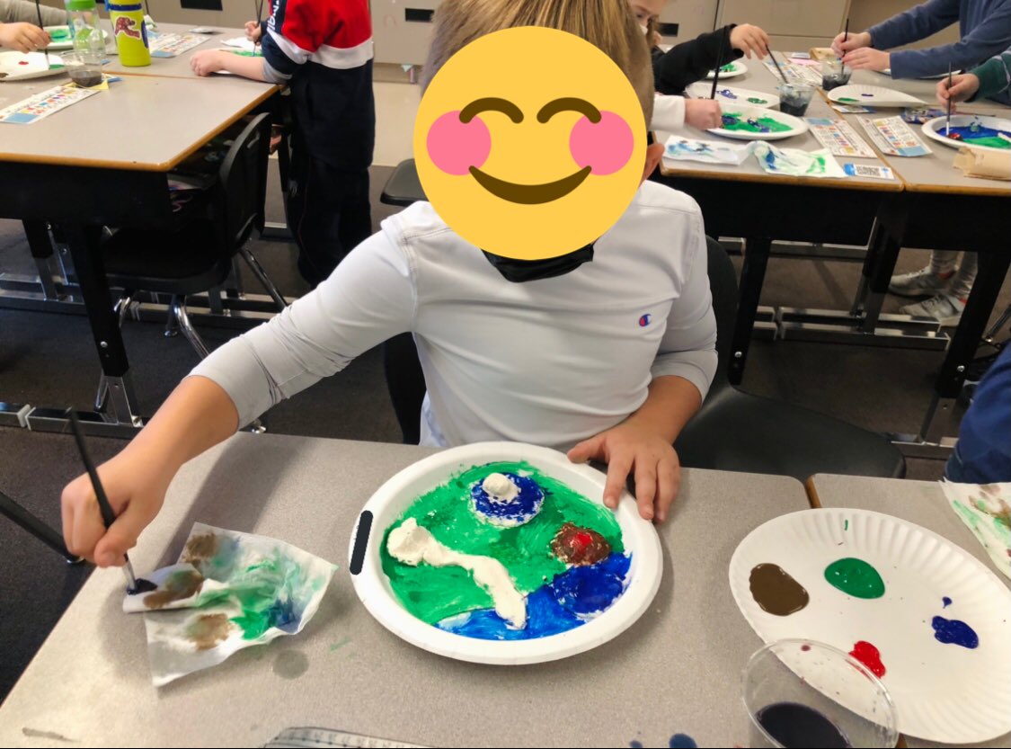 NehaAhmad__'s tweet photo. We concluded our landforms and bodies of water unit by building them ourselves! My students loved being able to bring their learning to life. 💚🌊 https://t.co/Z7LlwLjdZO
