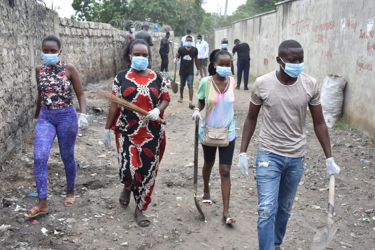 SustainaBizKe's tweet photo. Today, we led a clean up exercise in Tudor, Mombasa; as part of the #COASTProject and as we continue to create awareness on the importance of proper waste management. Our aim is to ensure a sustainable system that encourages public, private & community partnerships. https://t.co/4OERVNtvLk