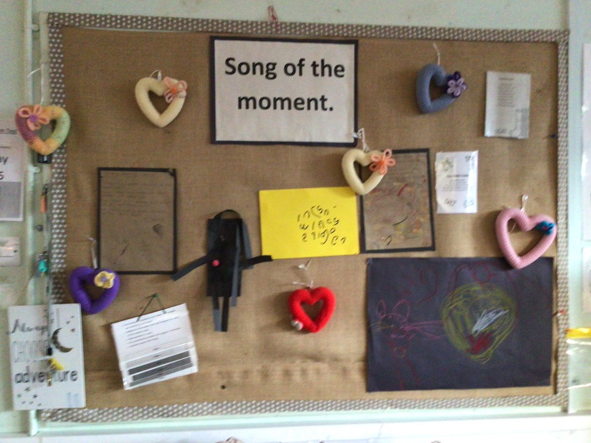 DonnaGreenx's tweet photo. It is always a pleasure joining children and practitioners @EasterCarmuirs ELC @NikkiKirkwood_x
I love how #SongoftheMoment naturally happens throughout the day through #Play & #Experiences Look at these amazing representations of the #ThreeCraws ππΆ π΄σ §σ ’σ ³σ £σ ΄σ Ώ https://t.co/jeLNkWhQ8b