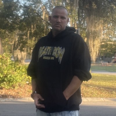 mrlindstrom816's tweet photo. #NewProfilePic https://t.co/HTSbbqUeFI