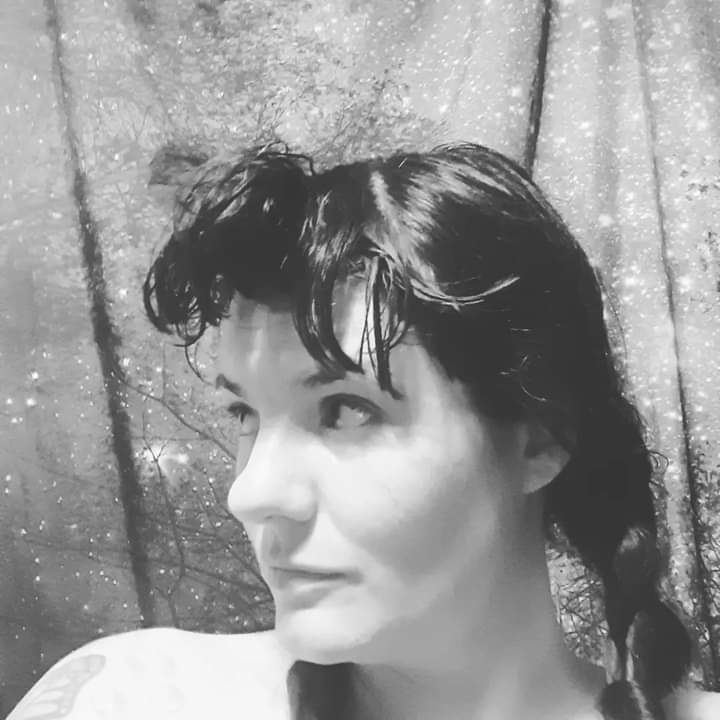 (1 of 2) One day the fashion world will catch up with the natural state of my hair. Why does that sound so passive aggressive?

Got a few solo Hodge gigs coming up 👉👇

Fri 4th February: Aces and Eights, London with <a href="/RichDigressions/">Rich Ragany and the Digressions</a> and @BossCaine