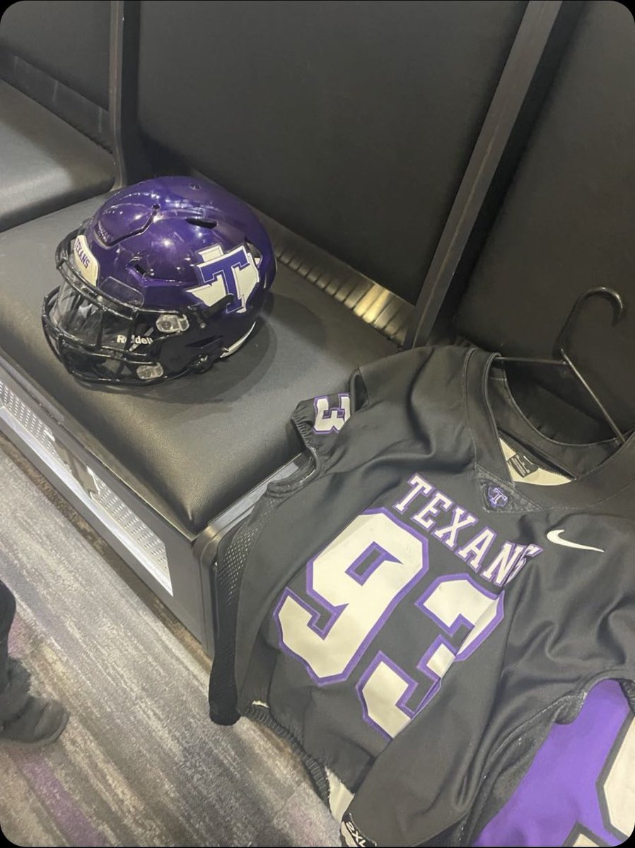 Had a great tour of tarleton today thank you @EricDan26282307 ,can’t wait to visit again 💜<a href="/TarletonFB/">Tarleton State Football</a>