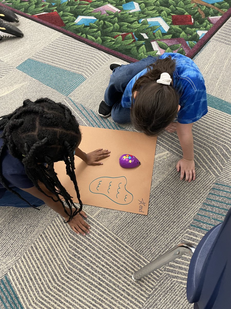 CenterDunbar's tweet image. Thank you Ms. Pittman for letting us use your #codingmice ! @SLessoff ‘s class came to the media center for a little coding fun this afternoon. The review “it was challenging, and fun!” What more could we want? ❤️❤️ #hubofschool #ONLYatdunbar #stem