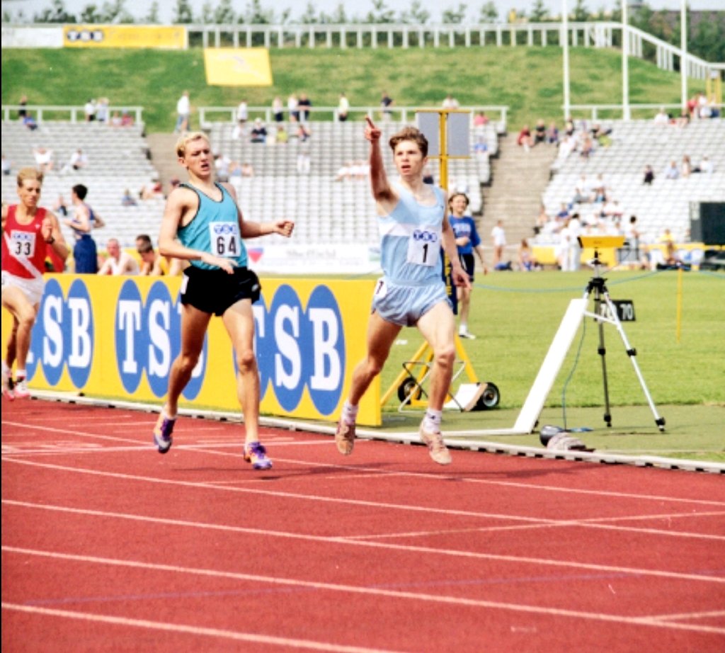 All the home nations school programmes are fundamental pathways that must be fully supported &amp; protected. As without the <a href="/SchoolAthletics/">EnglishSchoolsAA</a> I proberly wouldn't have my love affair with our brilliant sport #RaveOnAvon #AvonSchools 💙🤍💙🤍💙🤍

x.com/AthleticsWeekl…