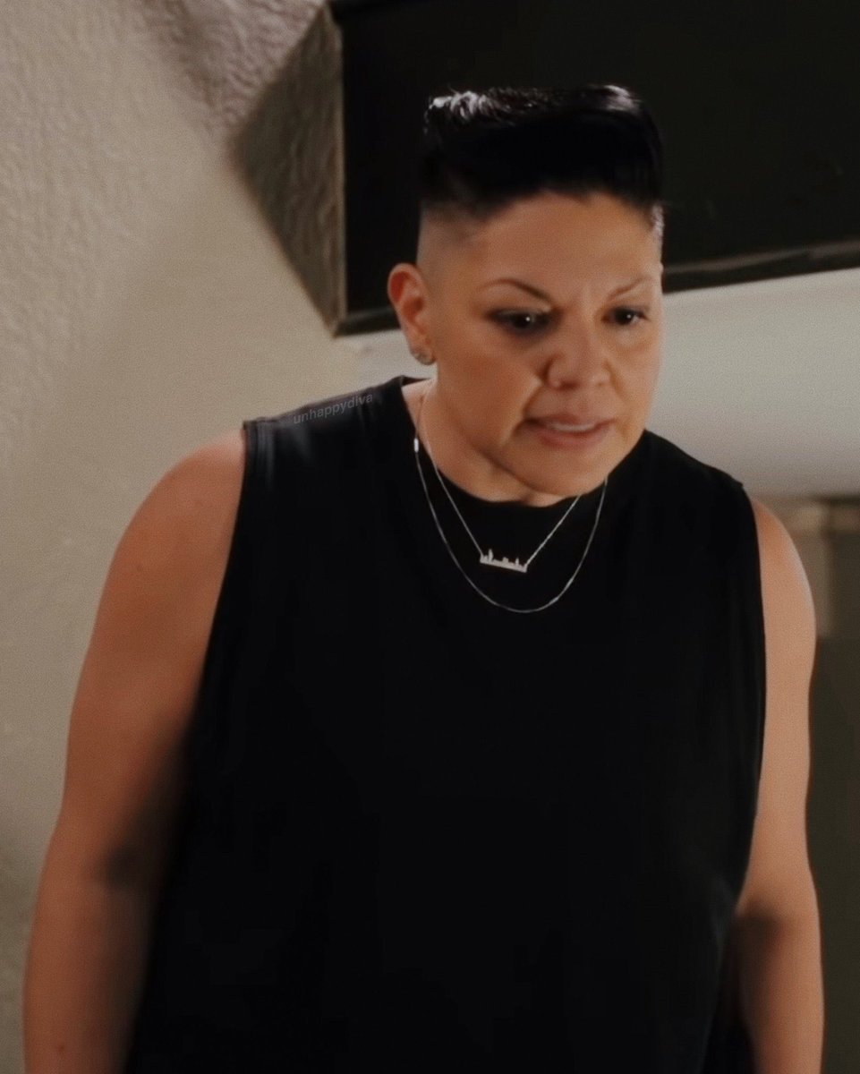 greysoncerss's tweet image. the answer is yes #CheDiaz