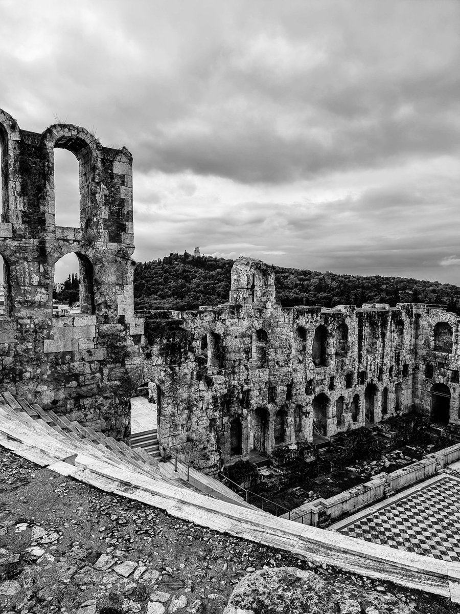 memoibaw's tweet photo. Acrópolis 002. Unique NFT Photography. Taken in Athens, Greece. Part of my Memories in Black and White collection. A Unique Collection of Photographs that capture a unique memory in my life through the lens. #NFTs #nftphotography #NFT #OpenSeaNFT
https://t.co/SJmMQLcR7X https://t.co/HQL3292AOW