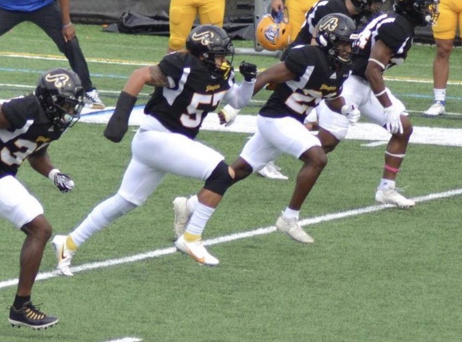 After an amazing visit, I’m very grateful to have received an offer from <a href="/CoachKKulzer/">Kris Kulzer</a> and <a href="/AICFootball/">AIC FB</a> !🐝 <a href="/Coach_GetWright/">Coach Wright</a> <a href="/UCFOOTBALLNJ/">Union City Football</a>