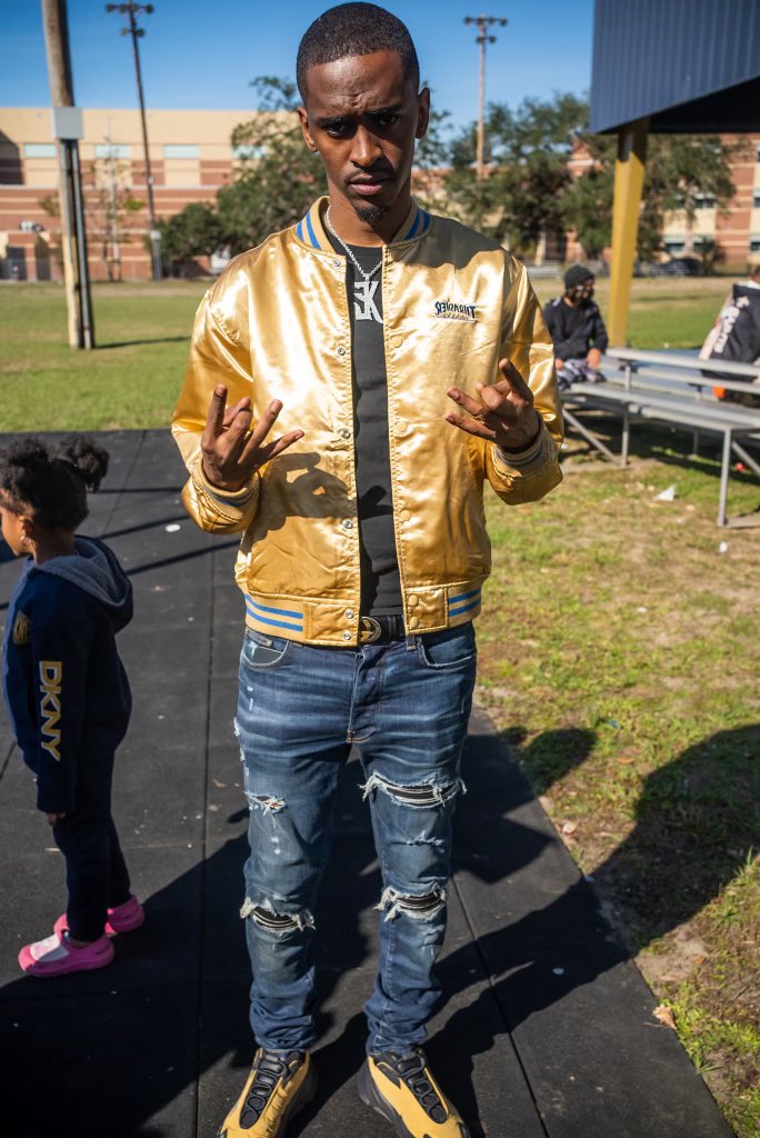 RealElKidd_'s tweet photo. βBLITZβ video out now! #BIG448 https://t.co/CN3fxjJizv https://t.co/NdNi8XY4Vl