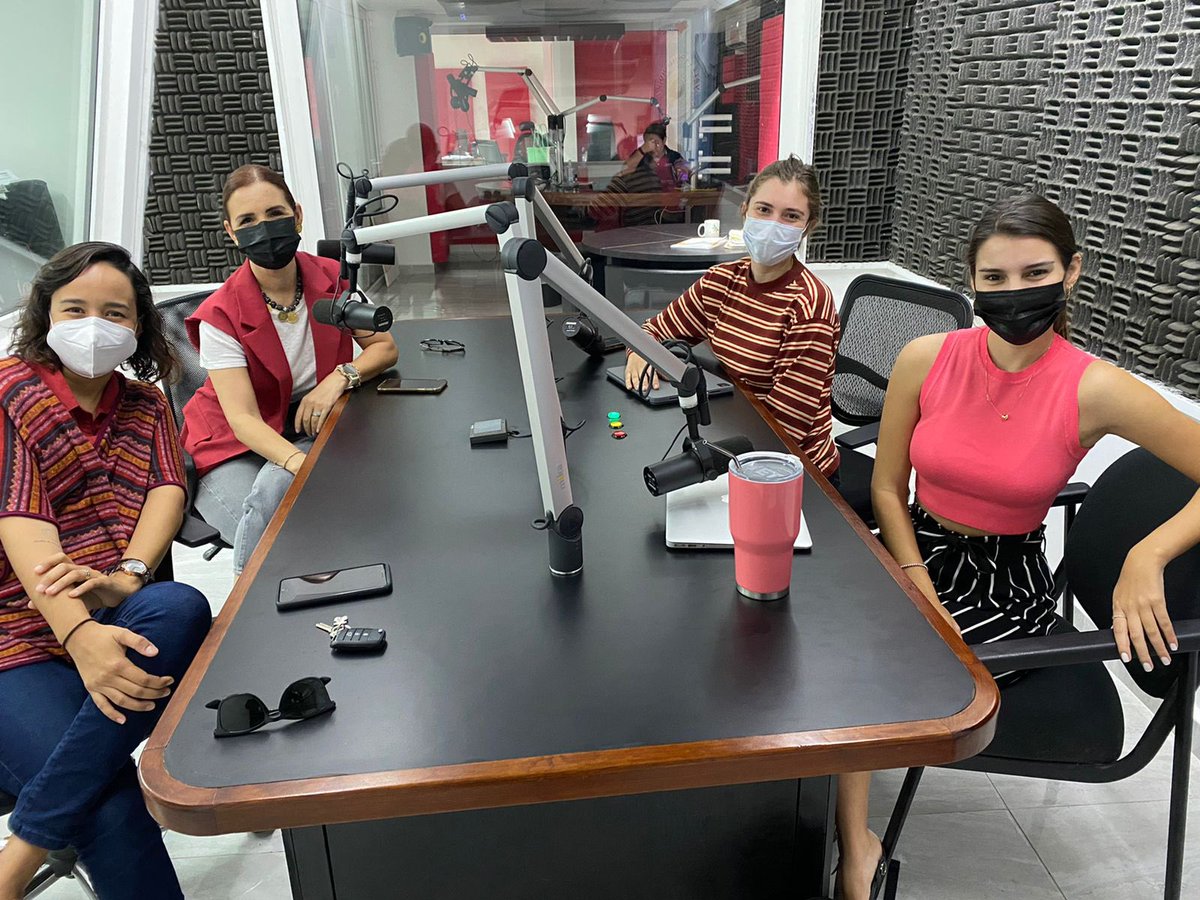 Erica_Millet's tweet photo. ¡Tantas cosas que decir sobre la violencia de género y los acontecimientos de los últimos días! Tuve oportunidad de participar en un episodio de @desenvueltas para abordar el tema con tres jóvenes psicólogas, inteligentes y valientes 💜 ¡Gracias! 

Disponible el próximo miércoles https://t.co/jC3XsdTpb5