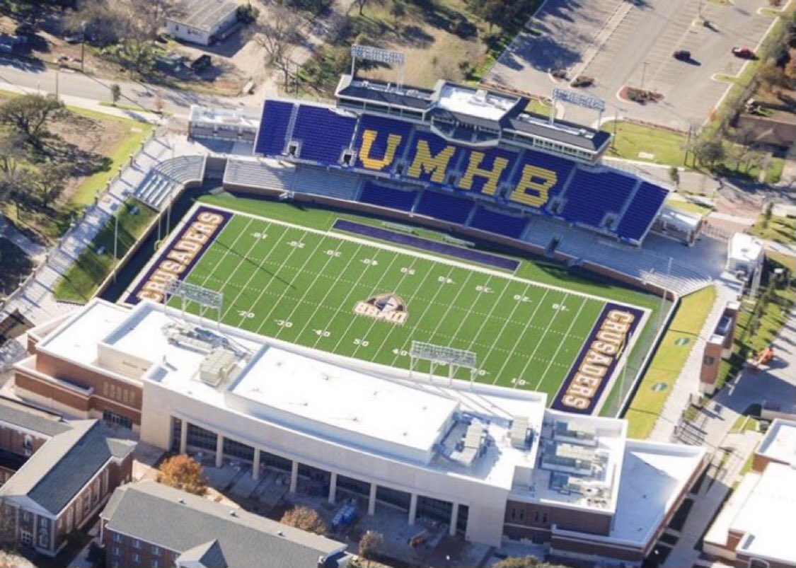 Blessed to receive an offer from University of Mary Hardin- Baylor!
<a href="/RecruitVandyFB/">Vandegrift HS Football Recruiting 🐍</a> <a href="/keri_timmerman/">Keri Timmerman</a>