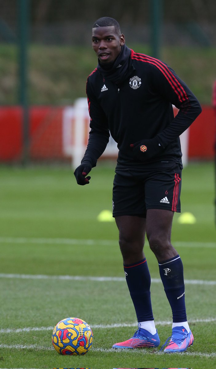MSIIEnthusiast's tweet photo. We are finally back!!! 💪
@paulpogba 
#MUFC_FAMILY #MUNWHU https://t.co/ihYopKY9HC