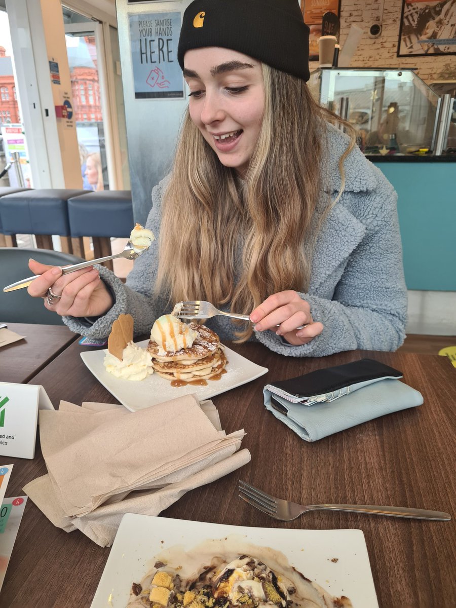 annabel_smithh's tweet photo. Two weeks of edit/bulletin training concluded with waffles and ice-cream. Shout out to @SarahMahon8 @p_m_davies @MrRobMilburn for making it such an enjoyable experience (and for being so patient!) https://t.co/tBrwNYxzvq