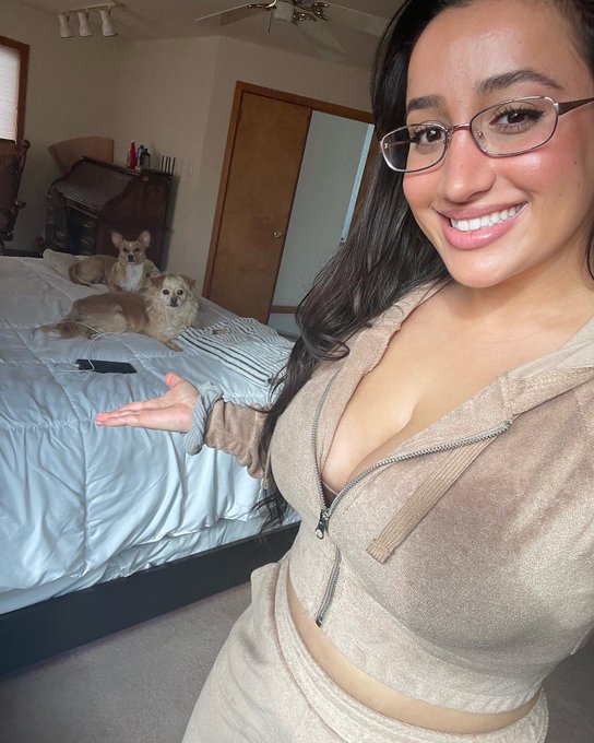 What&rsquo;s up y&rsquo;all?!? https://t.co/x3CSy7N5GU<a href="/tag/newprofilepic"class="tags"><span>#newprofilepic</span></a>