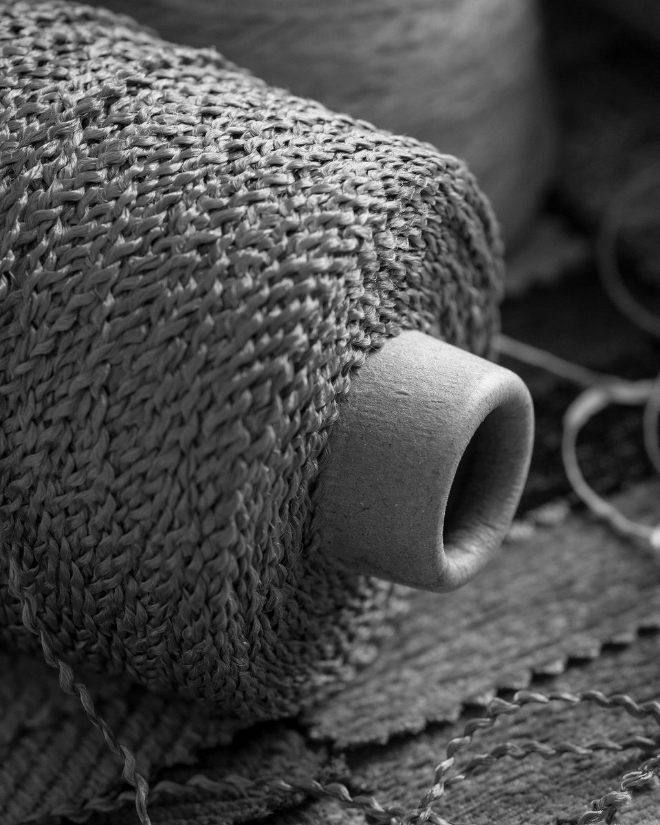 insideoutfabric's tweet photo. Live in harmony with your upholstery - Made in the USA, this elegant boucle yarn is designed with performance in mind 🇺🇸 It is stain resistant, fade resistant, and bleach cleanable. https://t.co/97vHtOwTHO