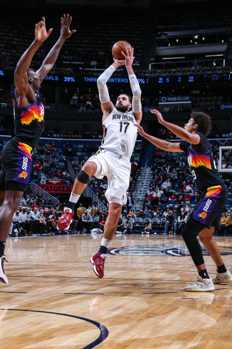 If you haven’t today, it’s that time to vote @jvalanciunas into the #NBAAllStar game! ⭐️

RT for #JonasValanciunas 💪