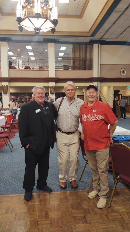 ThePHTA's tweet photo. PHTA and @TheCPSA were at the HOTT Show earlier this week in Anaheim to share information on drought awareness, water conservation, and how being part of PHTA/CPSA can help you and your business.
#IPSSA #California #drought #waterconservation #poolpros #poolindustry https://t.co/U5jOT1eXDd
