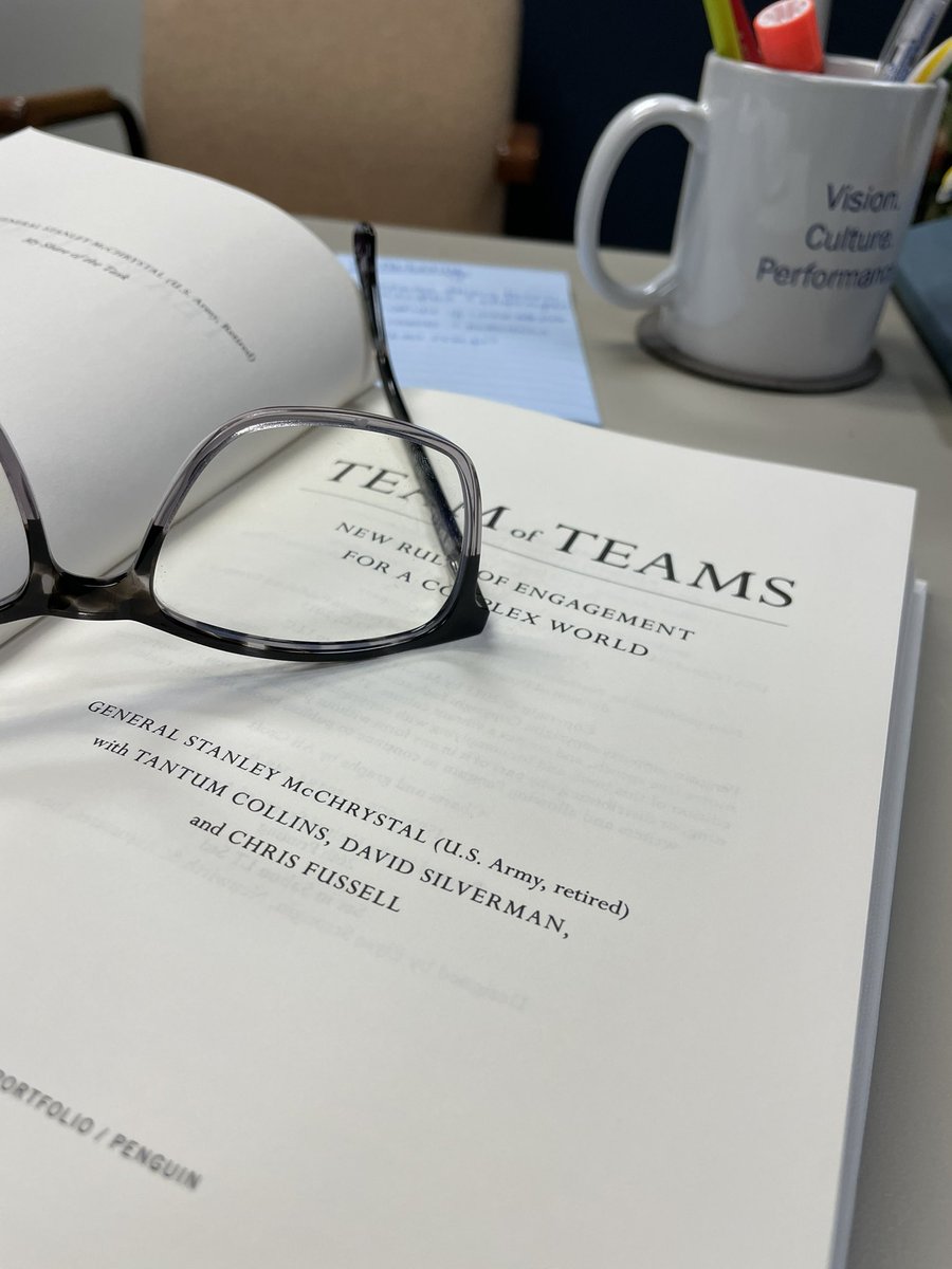 While I may no longer be on <a href="/MardyLeathers/">Mardy Leathers</a> team. I’ll still take a good book recommendation any day from my Missouri friends 🦬. #TeamofTeams #BookClub
