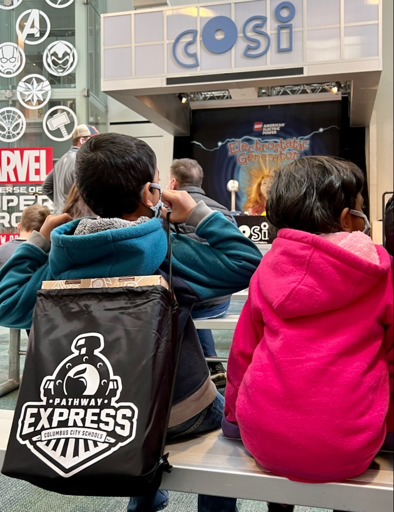 ColsCitySchools's tweet image. It&apos;s not too late to board the Pathway Express at @COSI this month! CCS families can visit each of the remaining Saturdays or Sundays in January from 10 a.m. - 5 p.m. for free with no advance tickets needed. #OurCCS

Learn more about the program: ccsoh.us/pathwayexpress