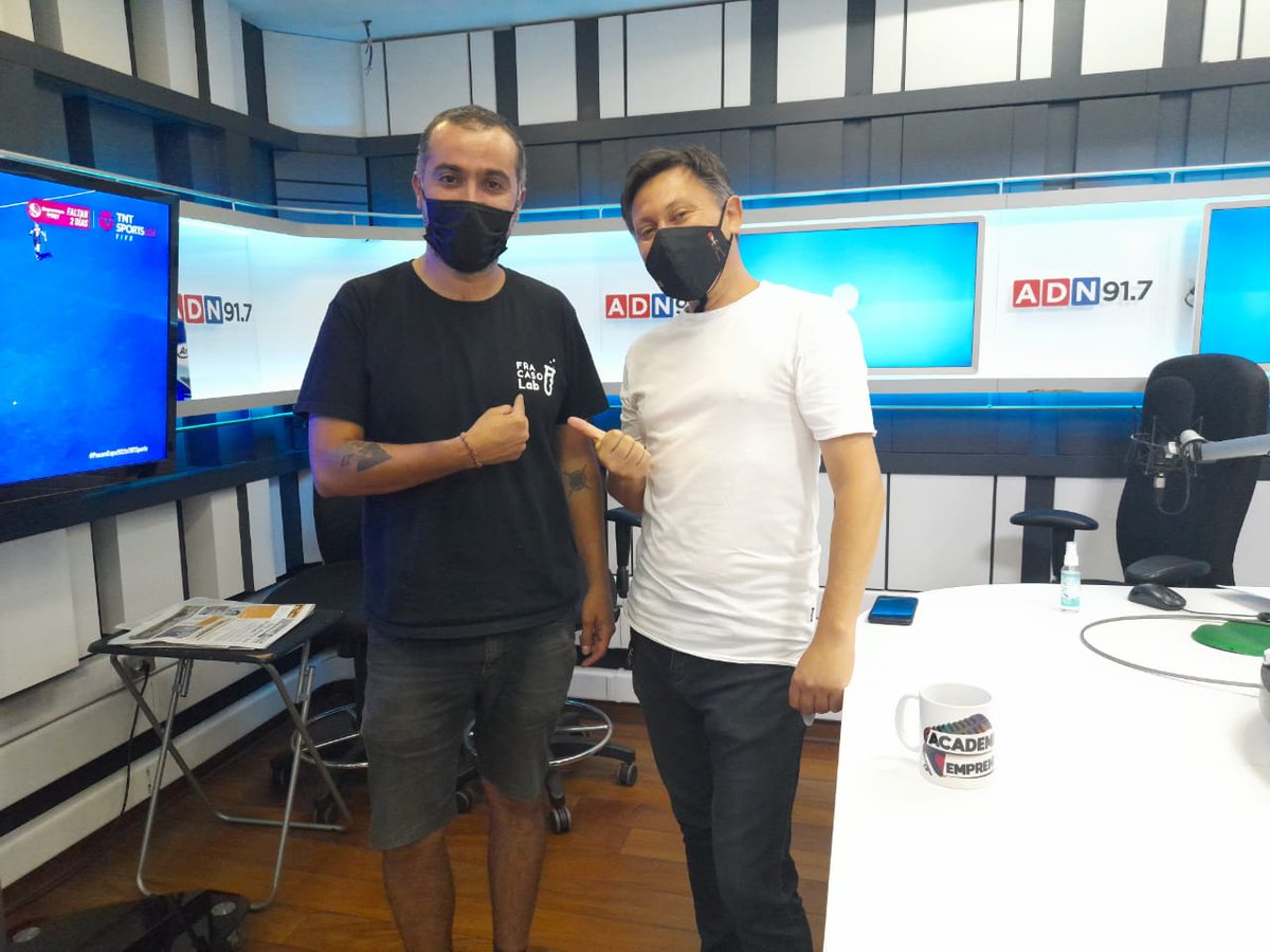 Comenzó el curso “gestión del fracaso” con el profe <a href="/panchovidela/">Francisco Videla</a> quien nos acompaña esta tarde. Hoy nos habla de, el fracaso y la innovación: una relación virtuosa. Sigue los consejos del profe junto al alumno <a href="/leomeyer/">Actitud. That's all</a> y haz crecer tu negocio
#AcademiaEnADN