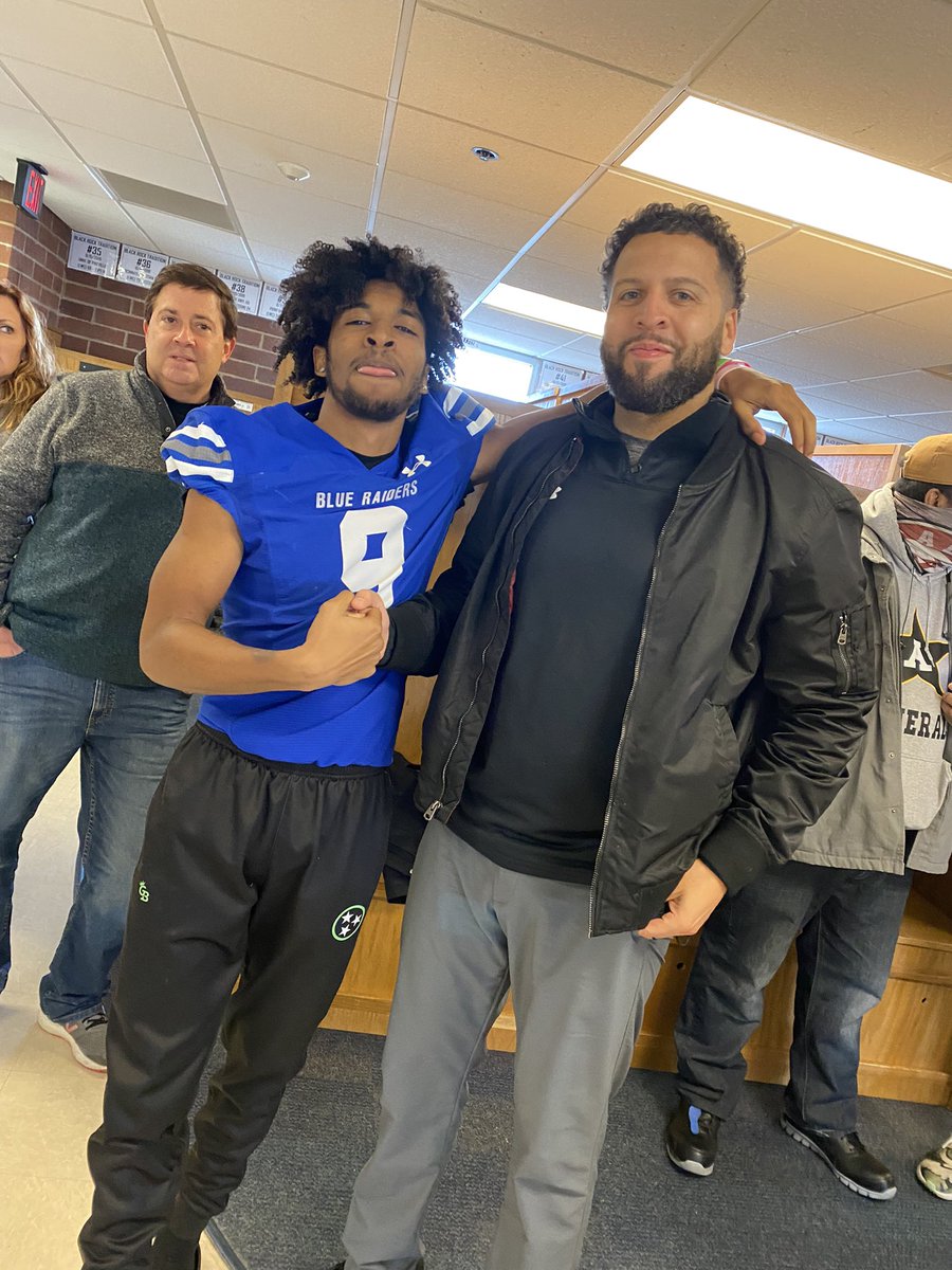 CorbenHoward's tweet photo. Had an Amazing visit today at @LWC_Football I appreciate the opportunity @_CoachGonzLWC !!🐐💙 https://t.co/niz0muEeNq