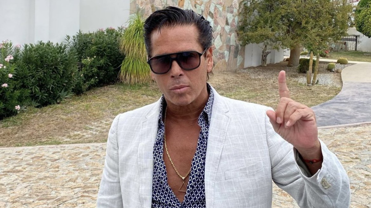 lopezdoriga's tweet photo. Roberto Palazuelos es precandidato por Movimiento Ciudadano a la gubernatura de Quintana Roo.

Detalles: https://t.co/EnxB0wGotA https://t.co/uhq3Q4od7X