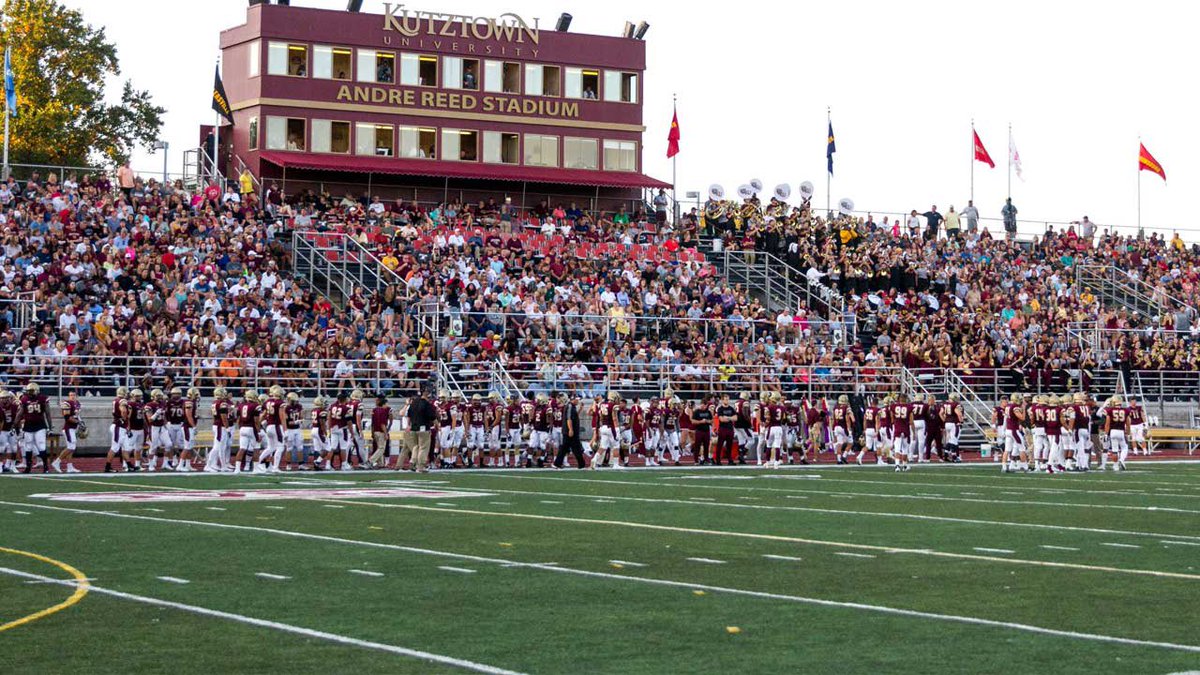 Extremely thankful and excited to receive an offer from <a href="/KUBearsFootball/">Kutztown Football 🐻</a>! Huge thanks to <a href="/KUHC_Clements/">Jim Clements</a> and <a href="/CoachQuarterman/">Marcel Quarterman</a> for the opportunity!