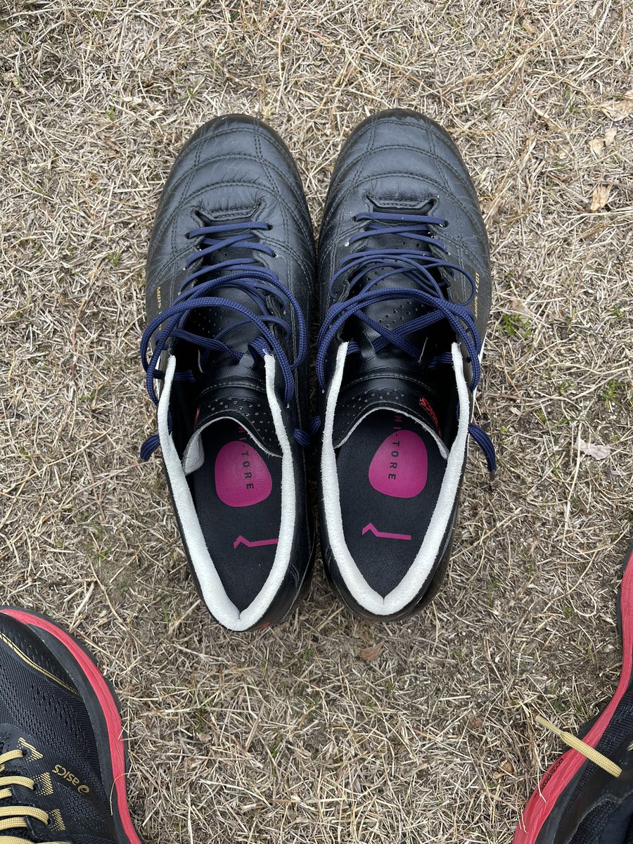 mentosfcutd15's tweet photo. 今日はSIDASではなくインソールはBMZ

#XFLY4
#ASHITORE https://t.co/hs3p1DIKC8