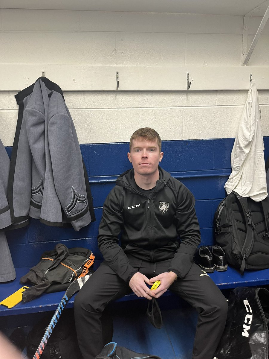 He’s back! #BobbyCarroll getting ready before the game! #NationalBobbyCarrollDay