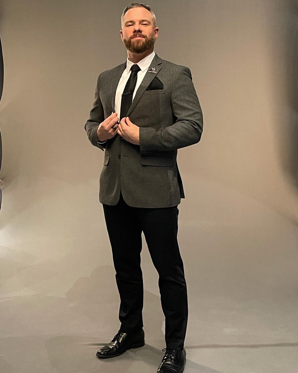 MarkSterlingEsq's tweet photo. #SuitOfTheDay @AEW #aewrampage 1/21/22 at the @TheEventsDC in Washington DC!
#mensfashion #suit #suitstyle #davidalan #fashion #suitandtie #suitswag #jadebrand https://t.co/ZIuso9qxDc