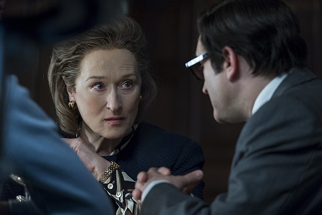 메릴스트립 하니 생각난 영화가 더포스트 인데... 감독이 스티븐 스필버그에 메릴스트립하고 톰행크스가 주연인 미친영화임ㅋㅋㅋ 근데 내용은...