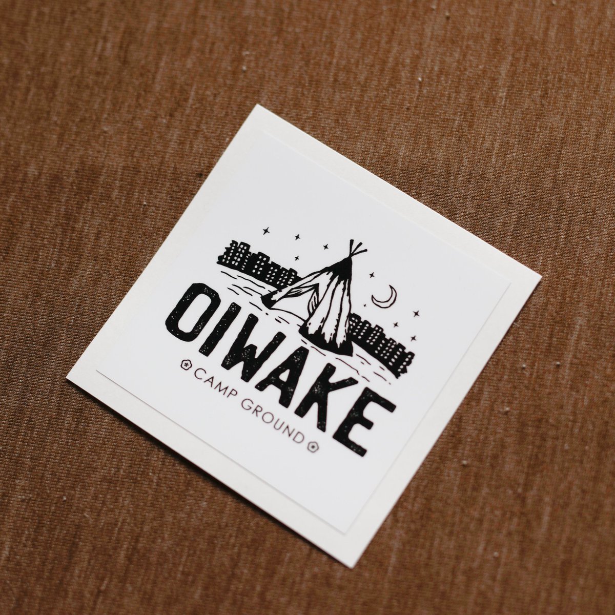 OIWAKE_PARK's tweet photo. 【✨2500人記念プレゼント企画✨】

皆様のお陰でここまで来ました😂
本当に感謝です。

そしてまた、プレゼント企画開催します！

・シェラカップ
・マネークリップ
・巾着袋
・ステッカー

をそれぞれ1名様にプレゼントします!!!!!!

●応募方法
フォロー&amp;RT

●期限
1月25日23:59まで

#拡散希望 https://t.co/fnsrMLYInS