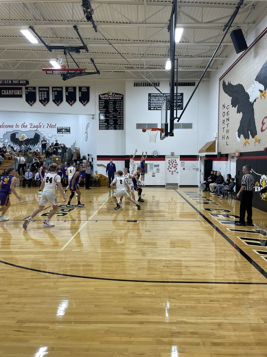 HolgateSchools's tweet photo. Final from North Central goes to the Eagles in a tough game 57-51 over the Tigers. Leading scorers were Abe Kelly with 21 &amp; Robbie Thacker with 17. 💜💛🐯🏀@HolgateAthleti1 @mshs_principal https://t.co/ujZuiKiF8O