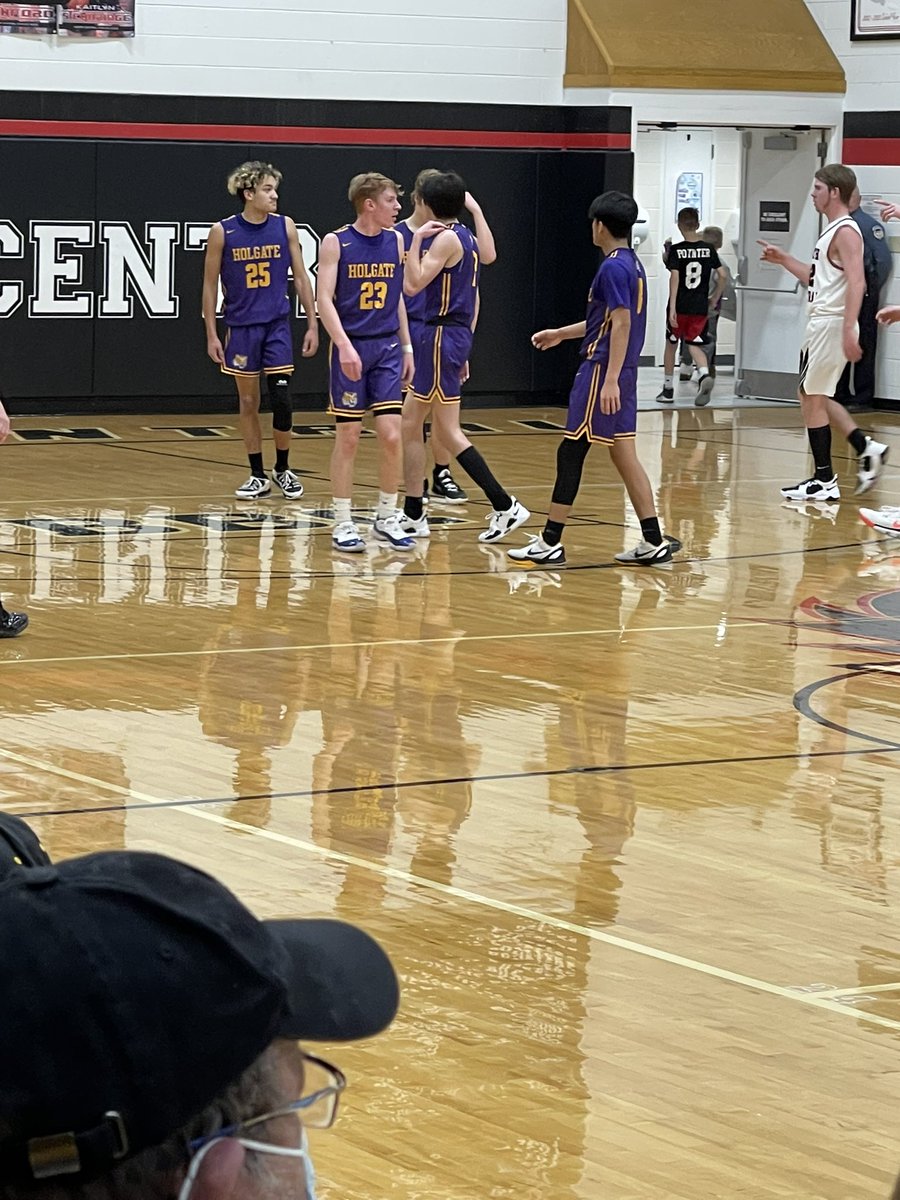 HolgateSchools's tweet photo. Final from North Central goes to the Eagles in a tough game 57-51 over the Tigers. Leading scorers were Abe Kelly with 21 &amp; Robbie Thacker with 17. 💜💛🐯🏀@HolgateAthleti1 @mshs_principal https://t.co/ujZuiKiF8O