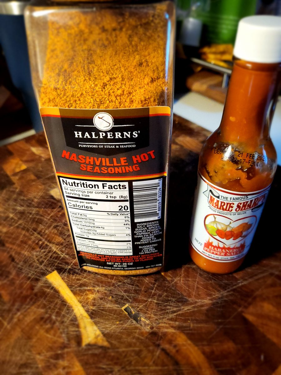 Brian_Beck_68's tweet photo. Bourbon Smoked Nashville Hot Sharp Cheddar with Habenero Pepper Sauce. #Beckssmokeshack #praisecheesus #TheCheeseGuy https://t.co/9i4J8V4K7b