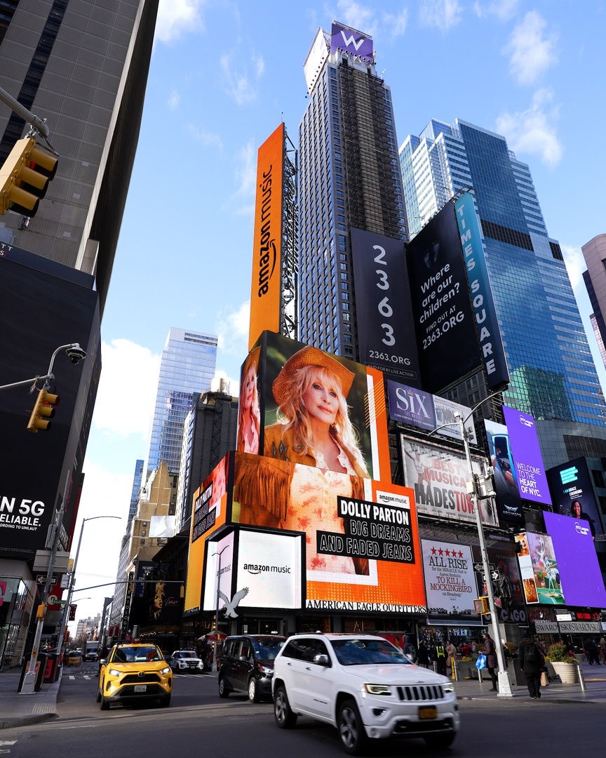 dolly-parton-on-twitter-thank-you-amazonmusic-for-putting-me-on-the
