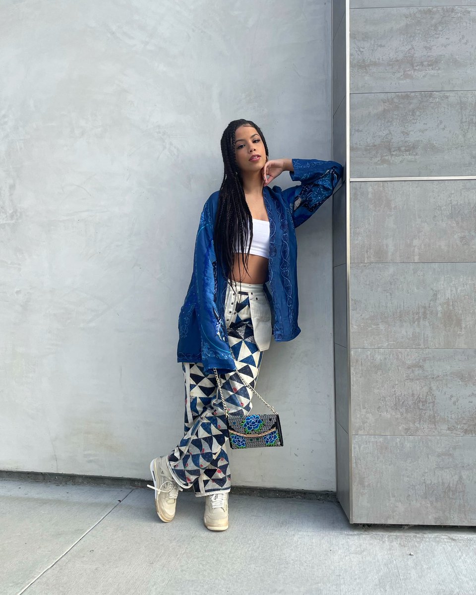 NezzyWest's tweet image. 💙💙💙