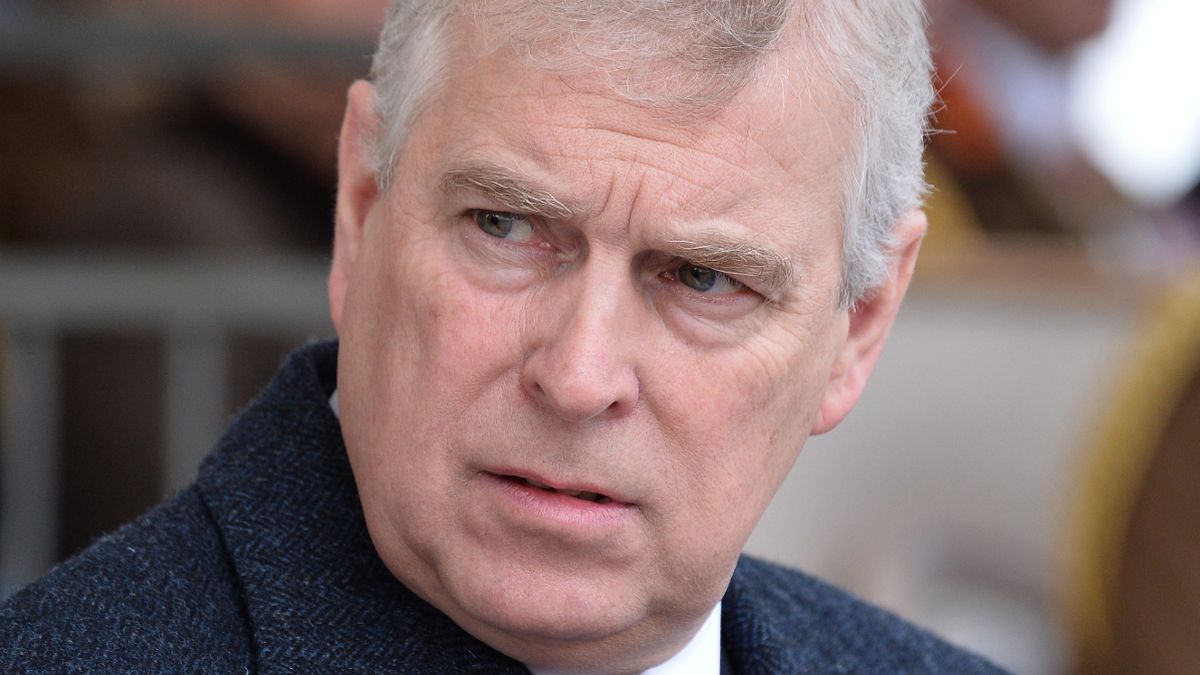 Prince Andrew's ex-maid says she has no regrets about speaking out against him mirror.co.uk/news/uk-news/p…