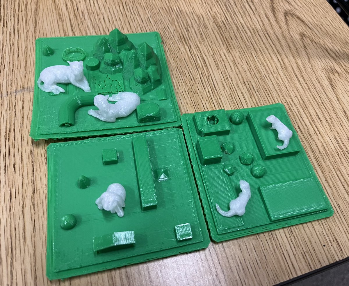 WAWMPershing's tweet photo. Building Zoo Habitats using Tinkercad and 3D printers with Ms. Foland’s 2nd/3rd Graders! #WAWMproud https://t.co/MtCnLl98PU
