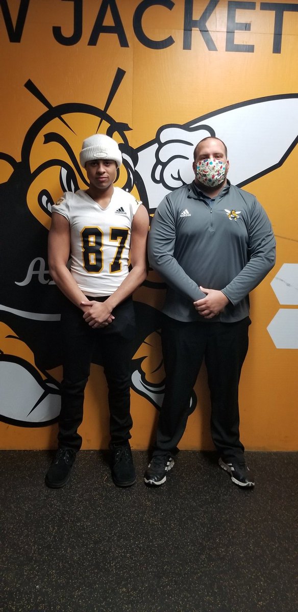 TMACK871's tweet photo. After an incredible visit to @AICFootball @CoachRuss2 @CoachKKulzer I'm humbled to receive a scholarship offer to continue my education and college football career. My family, @coachcrown1 and I are thankful for the opportunity. #3rdfloormentality https://t.co/6JKuJYJoW1
