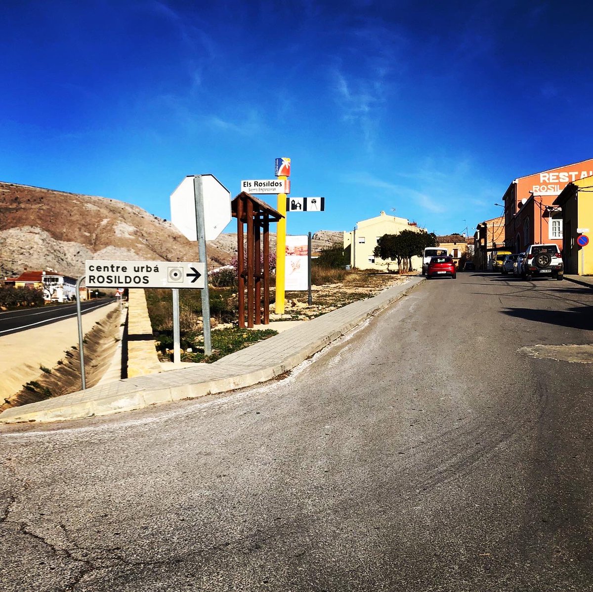 portsnbicicleta's tweet photo. 🚵🏻♀️🚵🏼🚩 Coll de la Bandereta (789 m, malgrat al cartell hi diu 830 m 🙄) Des de #ElsRossildos #planaalta : 4,6 km al 6,7% (màx 16,0%‼️); 309 m desnivell); https://t.co/QIPhI5Ax5d #portsenbicicleta #cicloturisme #cima #retocima #colldelabandereta https://t.co/1wiF4Ee99v