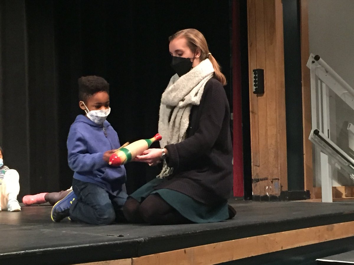 CourtneyMcGil14's tweet photo. Pre-K and Kindergarten Informance back on stage ⁦@brimmerandmay⁩ Thank you to our amazing creative arts team❤️🐊 https://t.co/laerTwnrXd