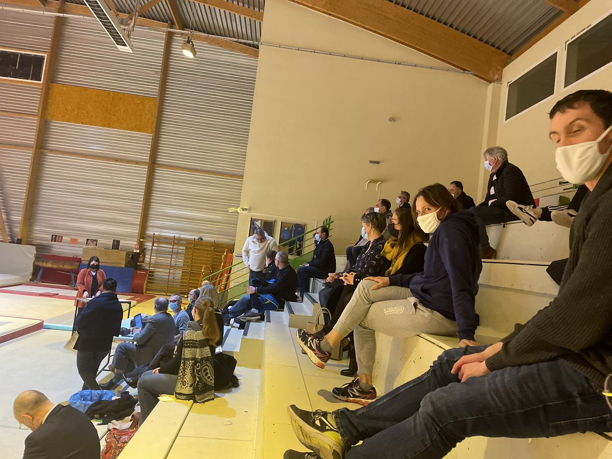 AG de l’USL ce soir.
De nombreux adhérents, de la mixité, de la formation et de la responsabilisation, notamment des jeunes, et un fort engagement malgré les difficultés sanitaires 
👏 aux salariés et bénévoles