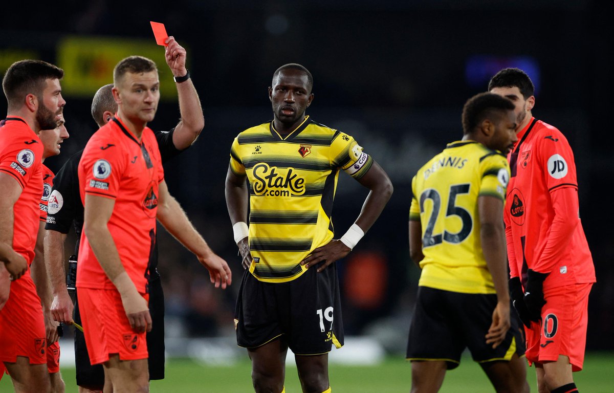 OfficialFPL's tweet photo. 😬 Sissoko is how all 3,772,542 #FPL managers that selected Dennis are feeling right now 😬

#FPL #WATNOR https://t.co/YaCcnnH4t4
