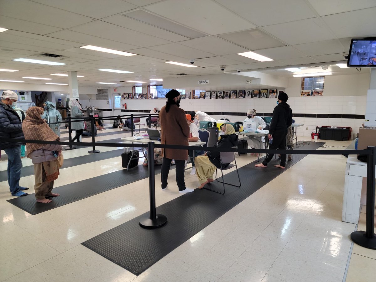 DashmeshC's tweet photo. Thank you to our great partners AFC, @Siksika_Nation, @OkakiHealth and @calgaryhomeless for a successful Vaccine Clinic today at DCC. Over 100 vaccine shots were administered including Children 5-12 years of age.  We look forward to more clinics in the near future. #GetVaccinated https://t.co/WclqyjIwmc