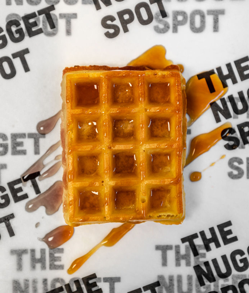 Thenuggetspot's tweet photo. Pro Tip: Order a Crispy Waffle with your favorite NUGS to build your own Chicken & Waffle Sandwich 🐔🧇
#TheNuggetSpot #chickennuggets #chickenandwaffles https://t.co/a24SV1HkPU